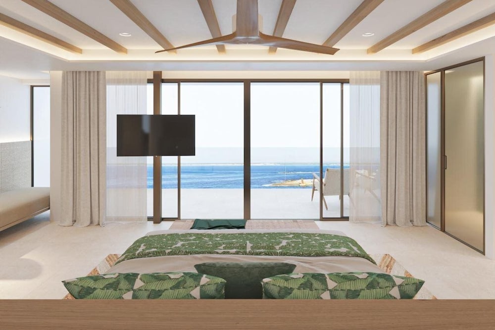 Panoramic Suite, Sea View
