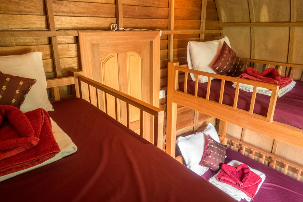 Room, Private Bathroom (2 Bunk beds)