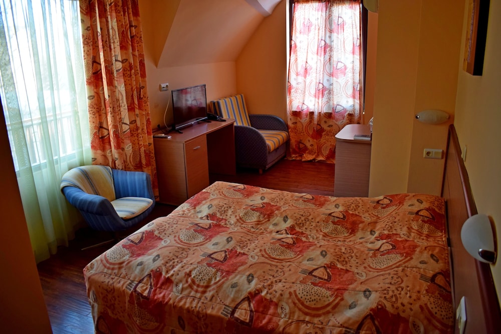 Standard Twin Room, Sea View photo 3
