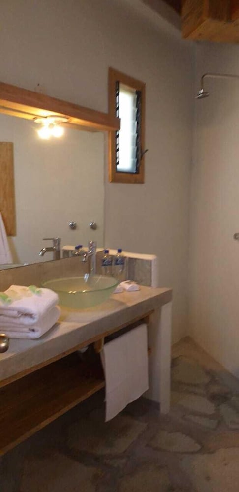 Comfort Triple Room, Multiple Beds, Sea View photo 2