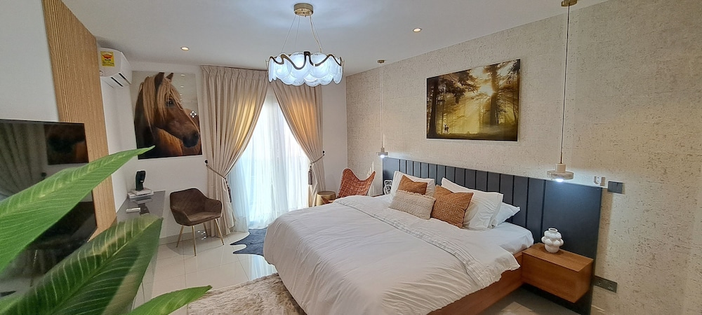 Deluxe Suite photo 1