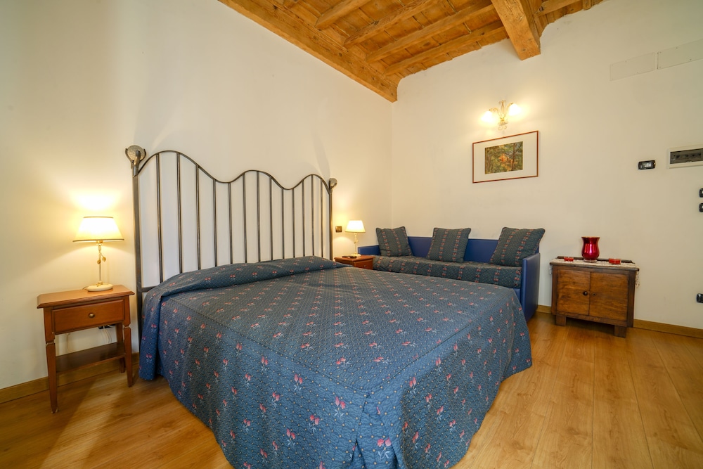 Comfort Triple Room photo 2