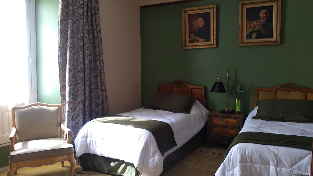 Room photo 2