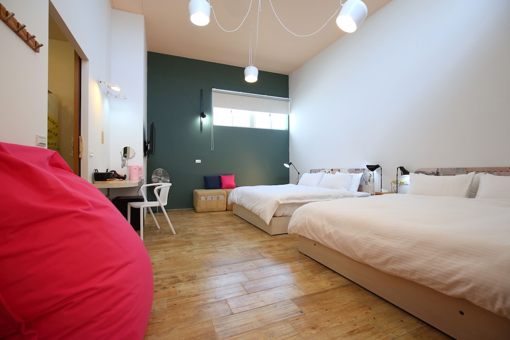 Basic Quadruple Room, 1 Bedroom, Non Smoking photo 1