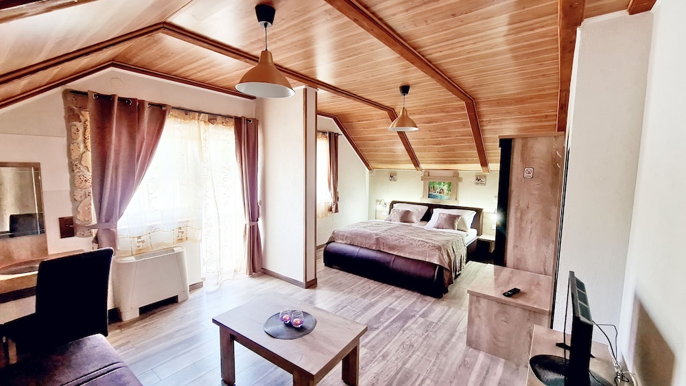 Suite photo 1