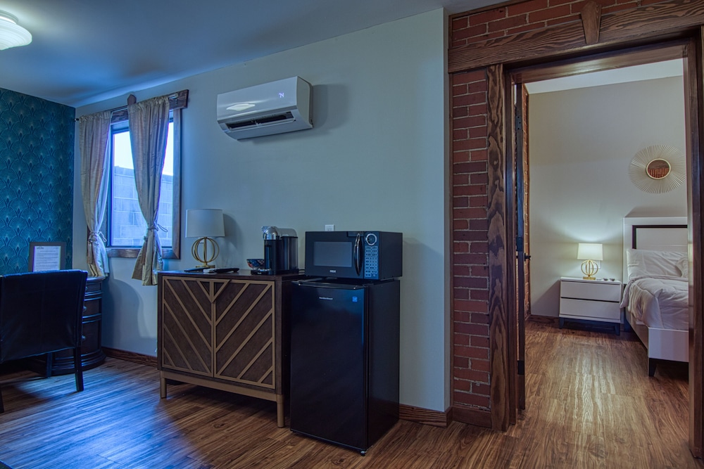 Executive Studio Suite - Photo 6