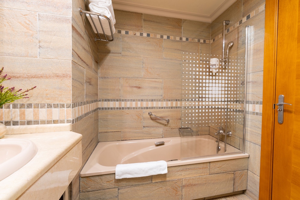 Double Room, Balcony - Photo 4