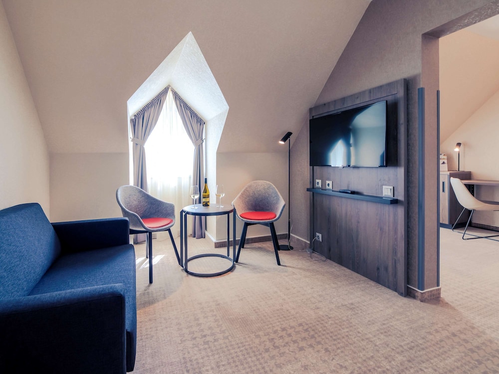 Junior Suite, 1 Double Bed thumbnail 5