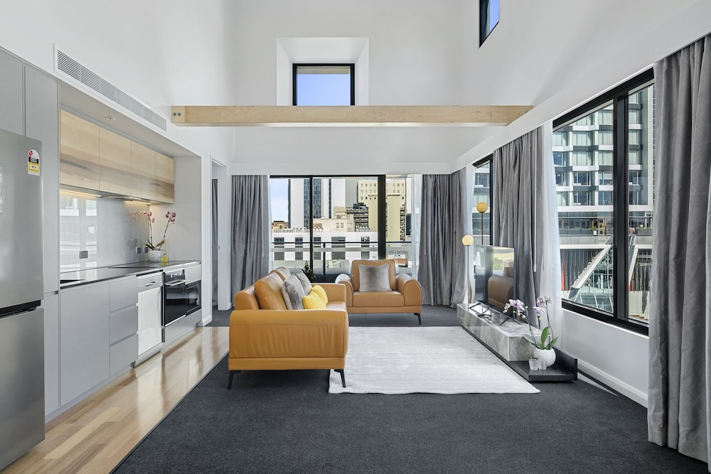 Signature Penthouse - Photo 2