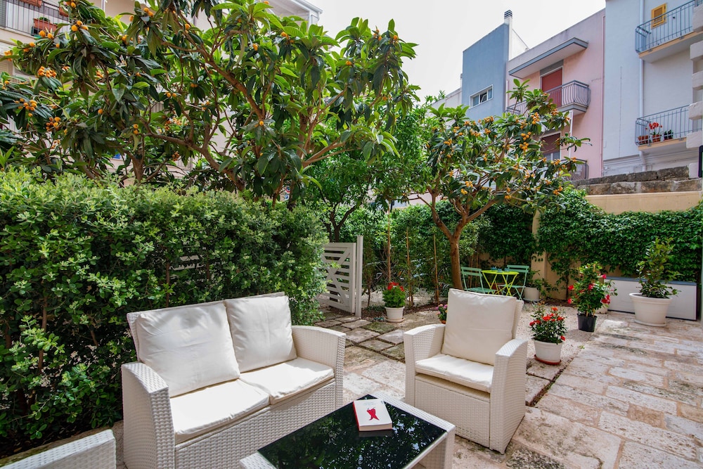 Apartment, Garden View (2) photo 1