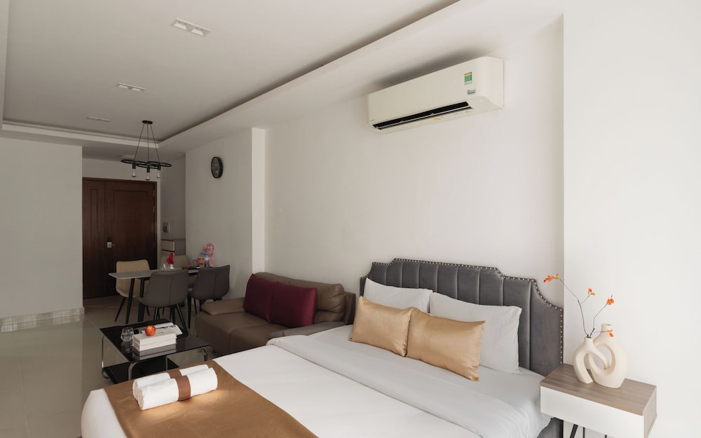 Presidential Suite, 2 Bedrooms, Club Lounge Access, City View photo 2
