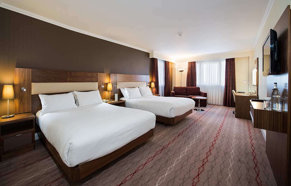 Room, 2 Double Beds - Photo 1