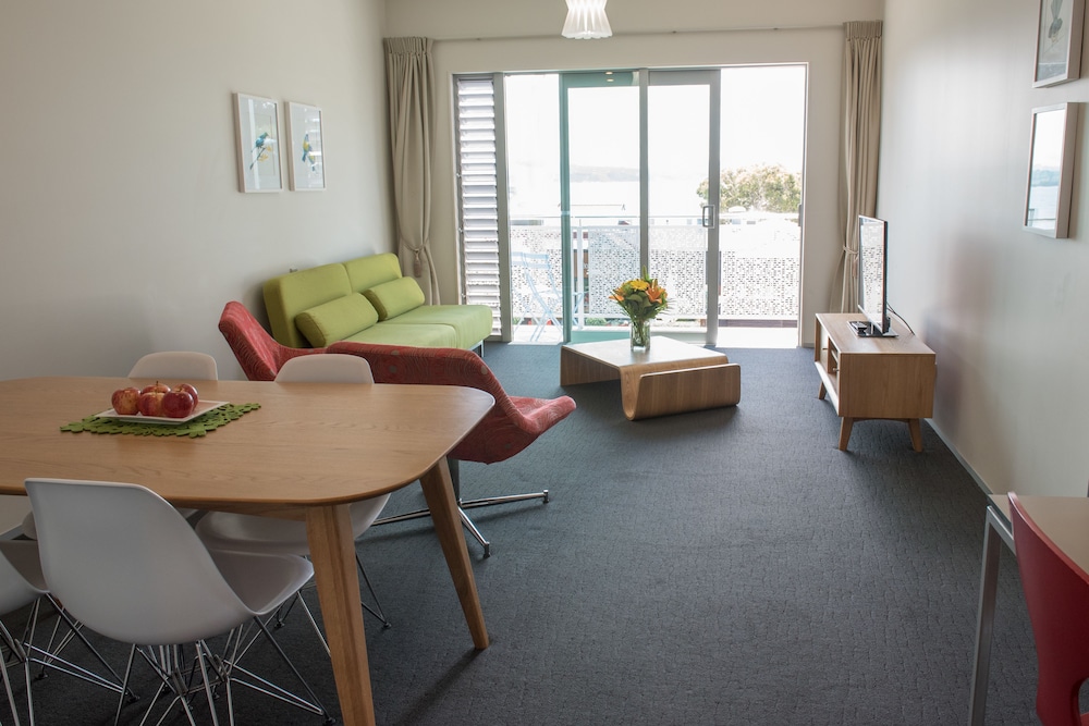 Beachfront 2 Bedroom Apartment photo 1