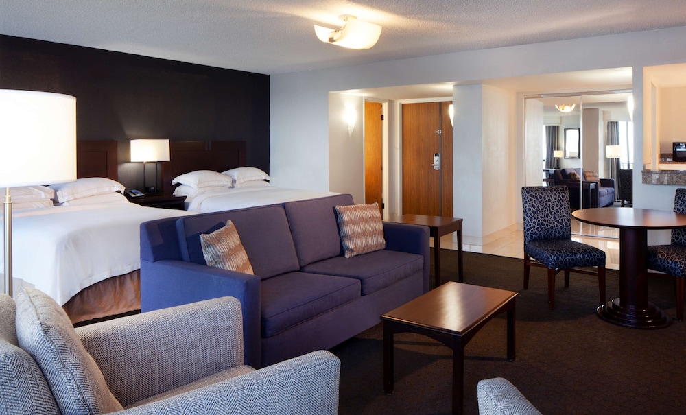 Junior Suite, 2 Double Beds (Marina View) - Photo 3