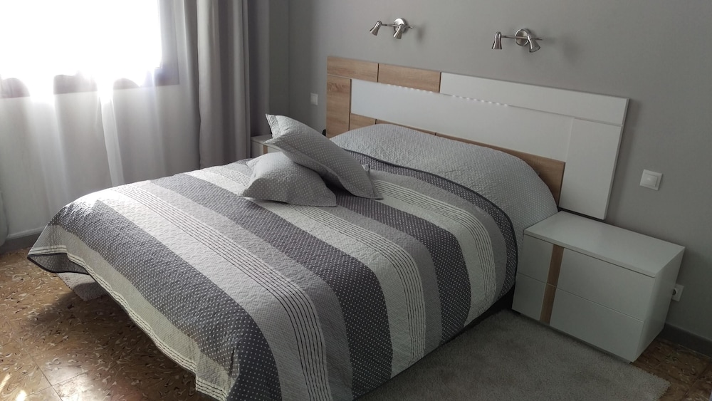 Habitación Doble Deluxe, Baño Compartido, Vista a la Ciudad
