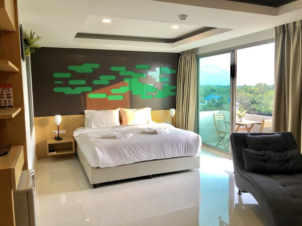 Superior Double Room with Bathtub