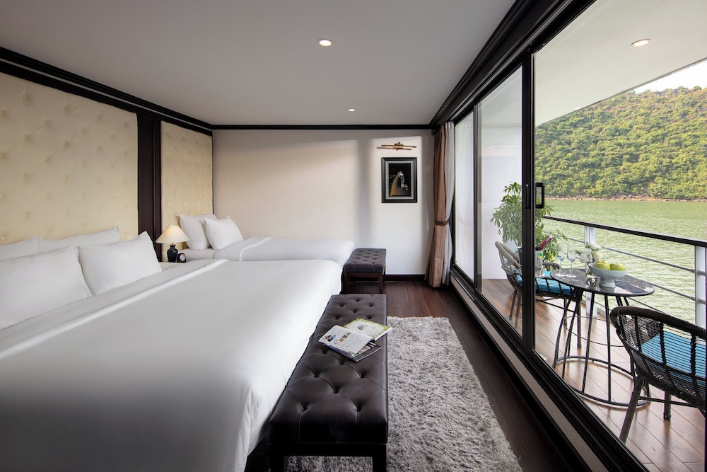 Elegance Suite Triple photo 1