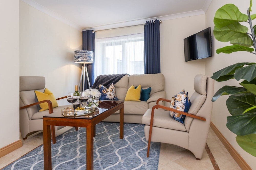 Standard Apartment, 2 Bedrooms - Photo 9