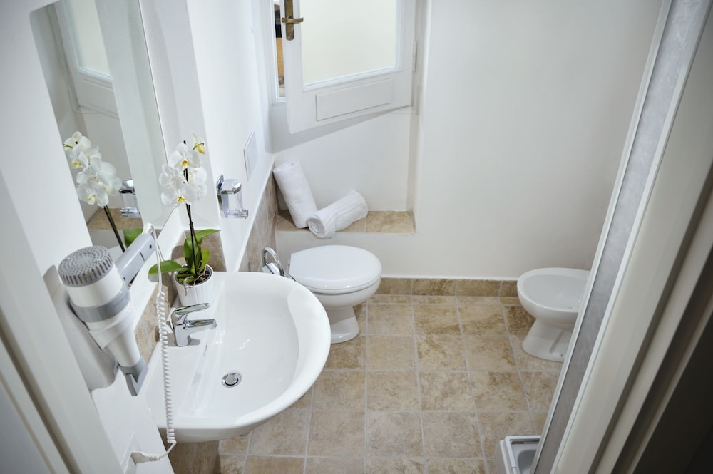 Suite, 2 Bedrooms photo 3