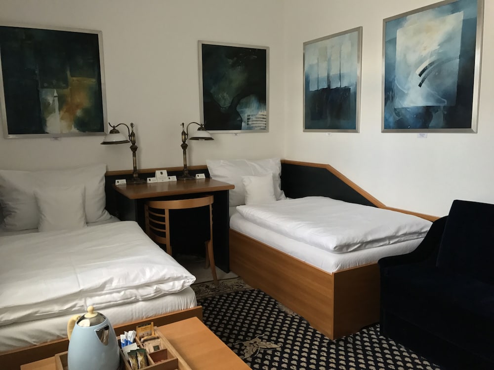 Deluxe Double or Twin Room, Garden View (Double room 002)