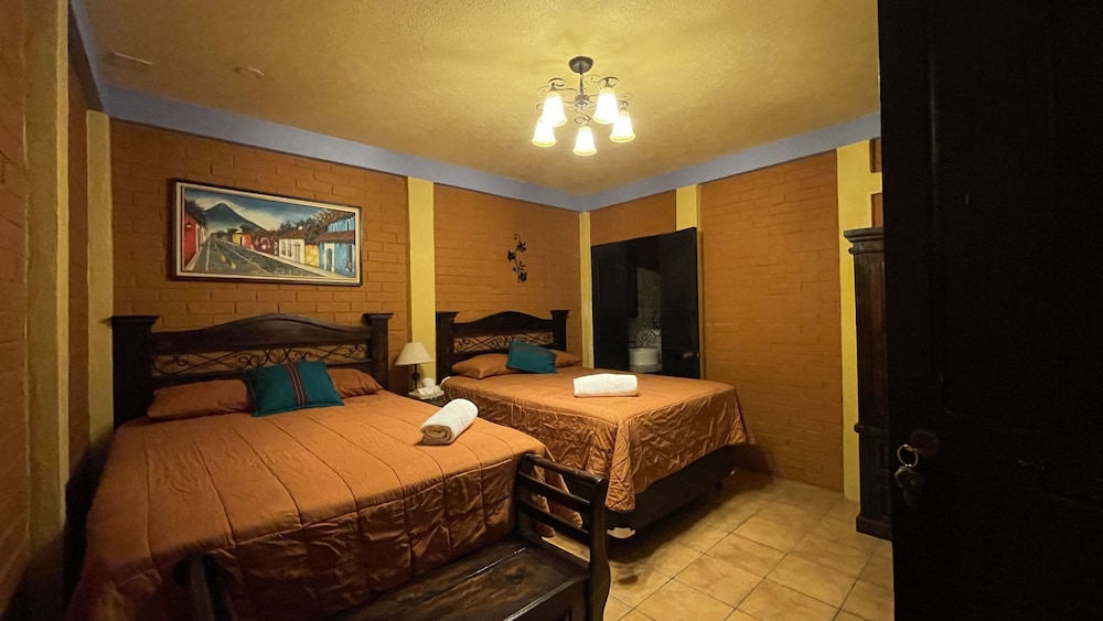Classic Quadruple Room, 2 Double Beds, Private Bathroom