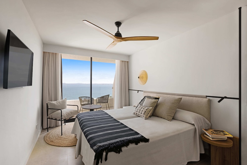 Habitación Doble Premium, Balcón, Vista al Mar (1 adulto y 1 niño)
