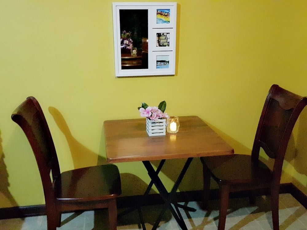 Family Room with Terrace photo 3