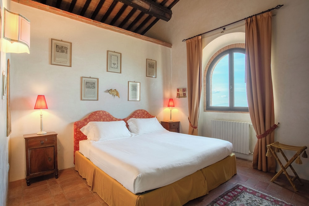 Classic Double Room, 1 Bedroom, Garden View photo 3