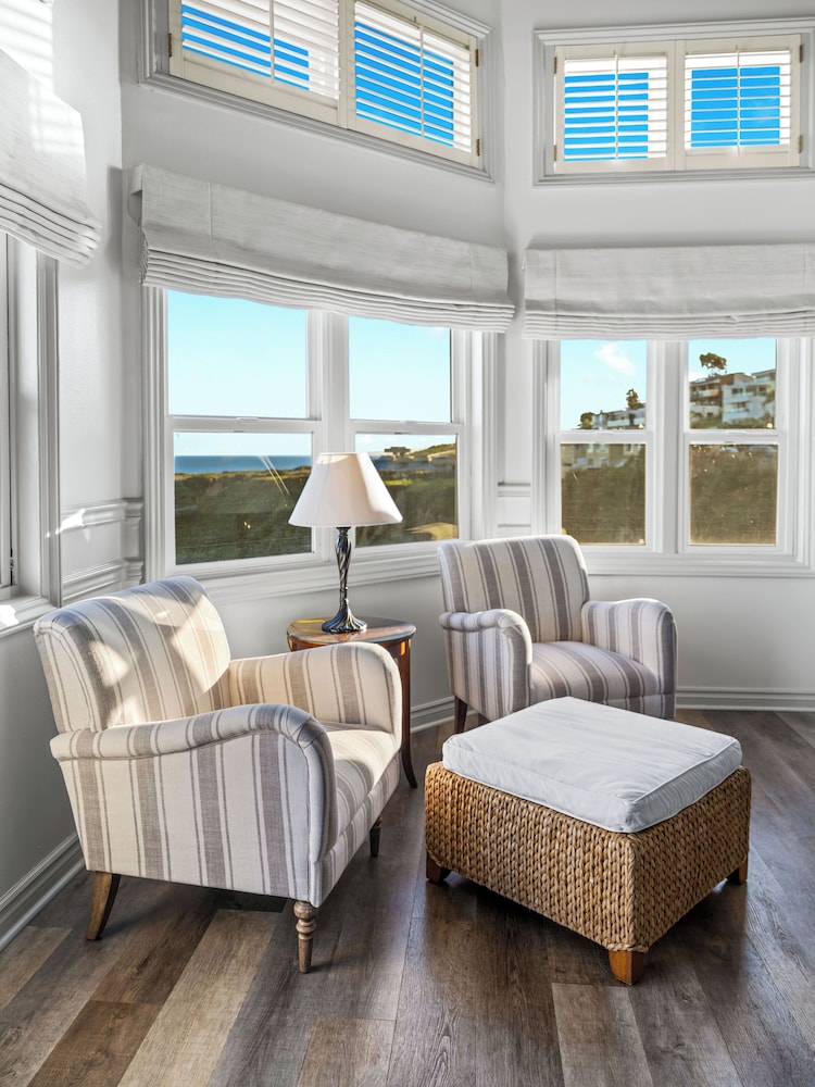 Luxury Tower Room - Photo 4