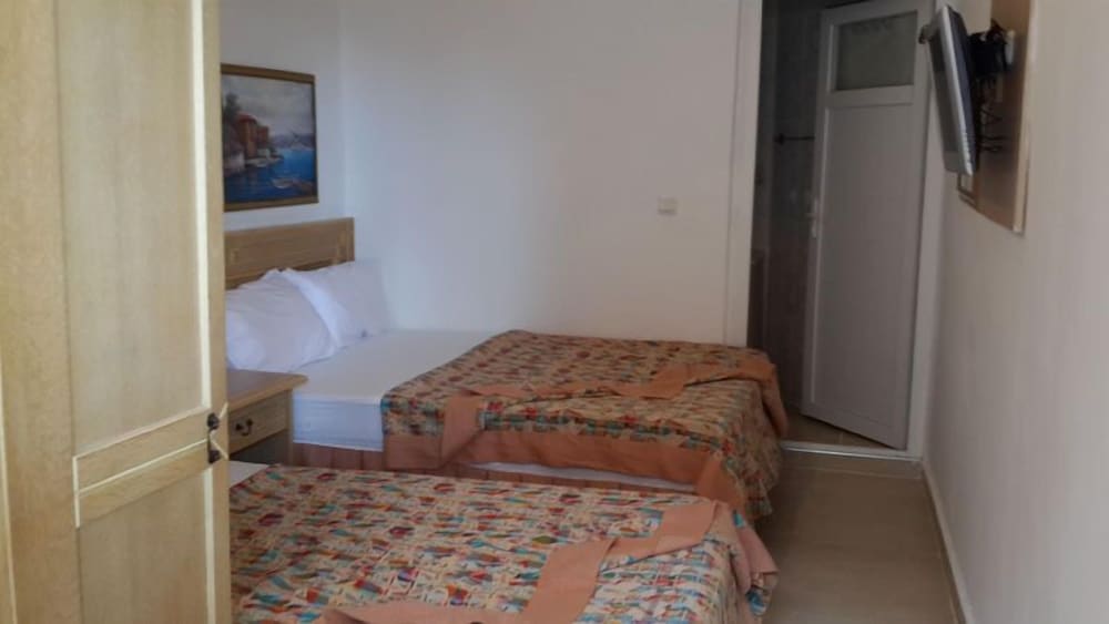 Economy Apartment photo 1