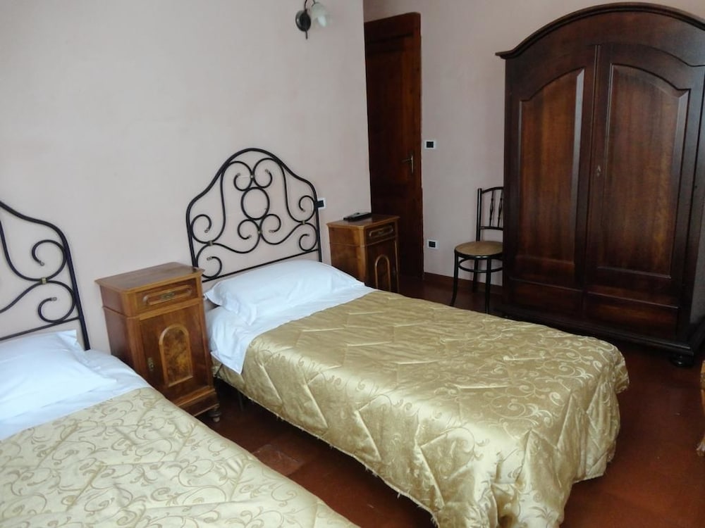 Double Or Twin Room photo 1
