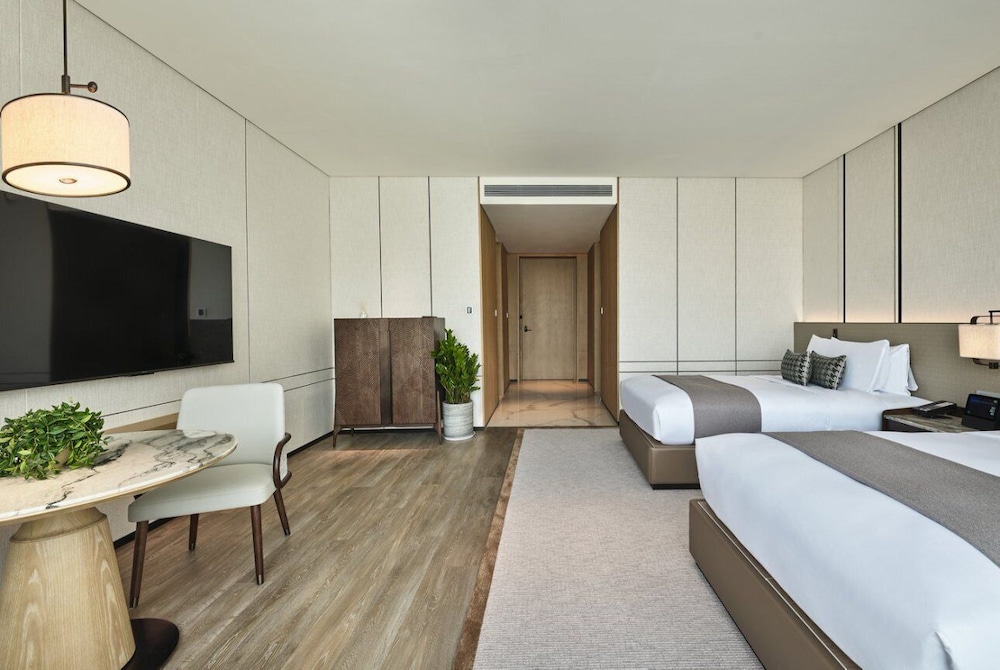 Deluxe Mountain View Twin Room