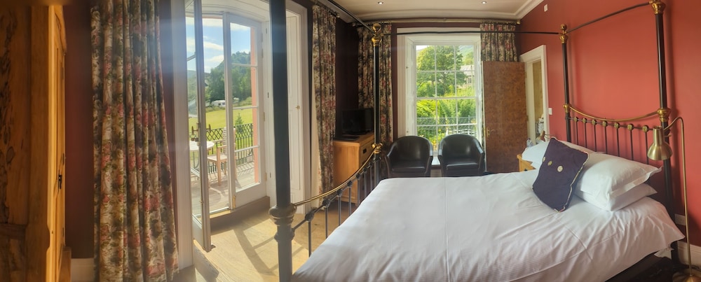 Romantic Double Room, Balcony, Partial Lake View (Fairfield)