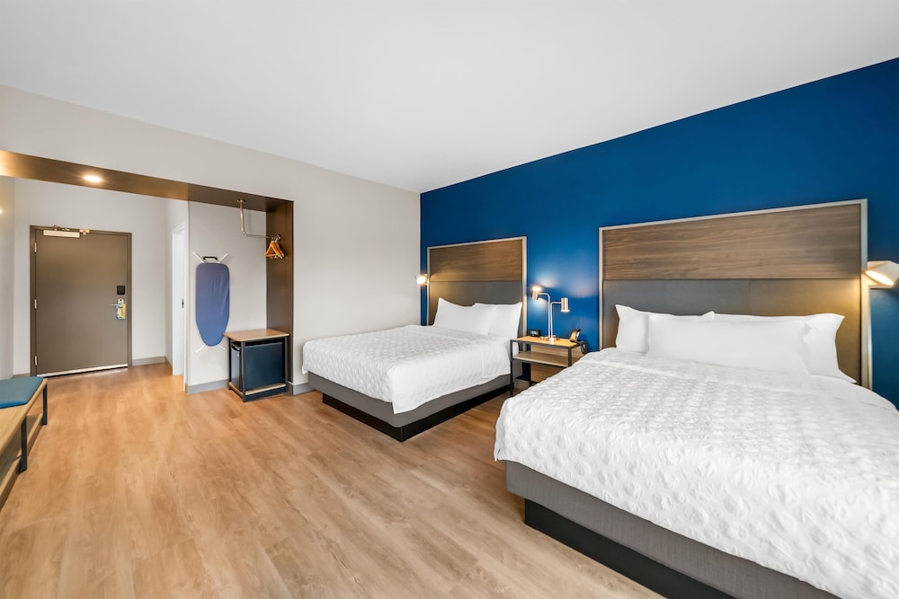 Room, 2 Queen Beds