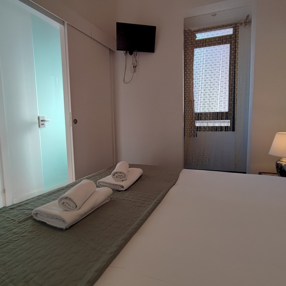 Apartment photo 2