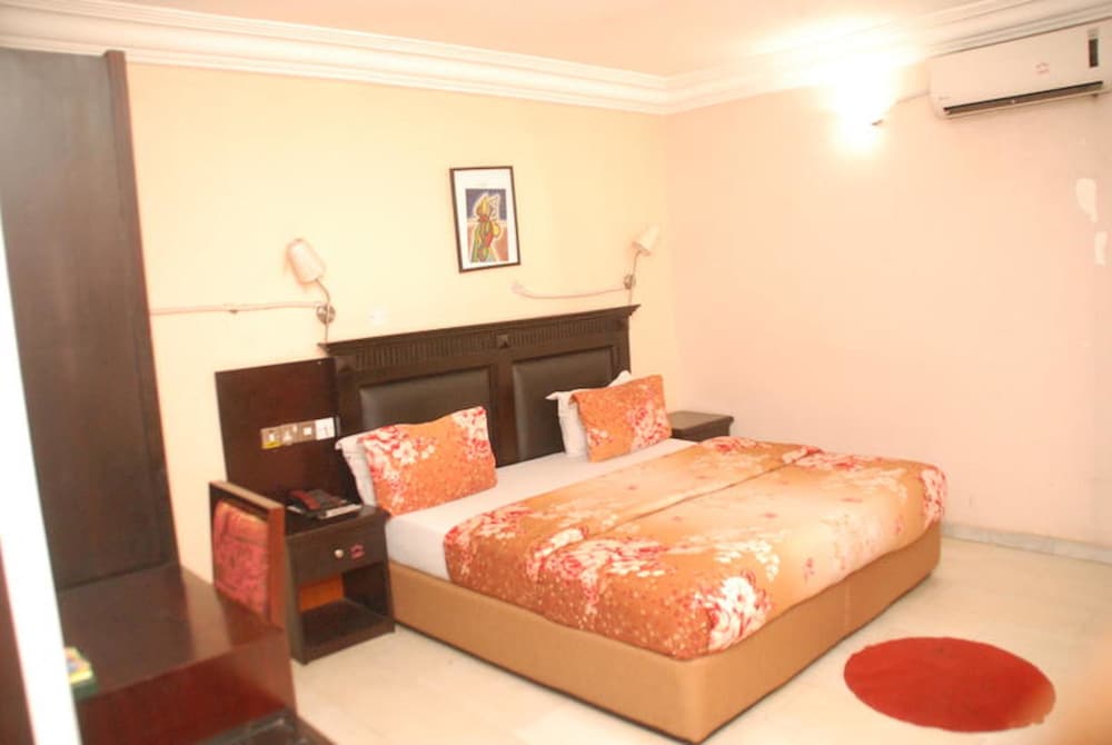 Suite photo 1