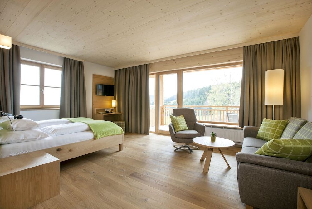 Deluxe Double Room, Balcony photo 1
