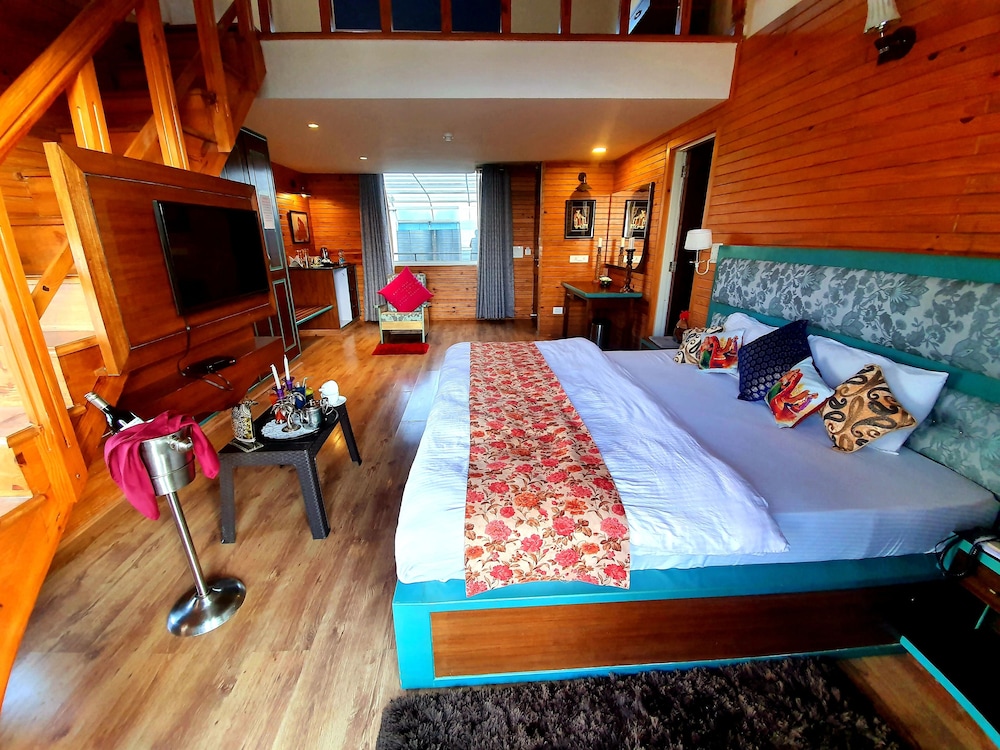 Deluxe Duplex, 2 Bedrooms, 2 Bathrooms, Mountain View photo 3