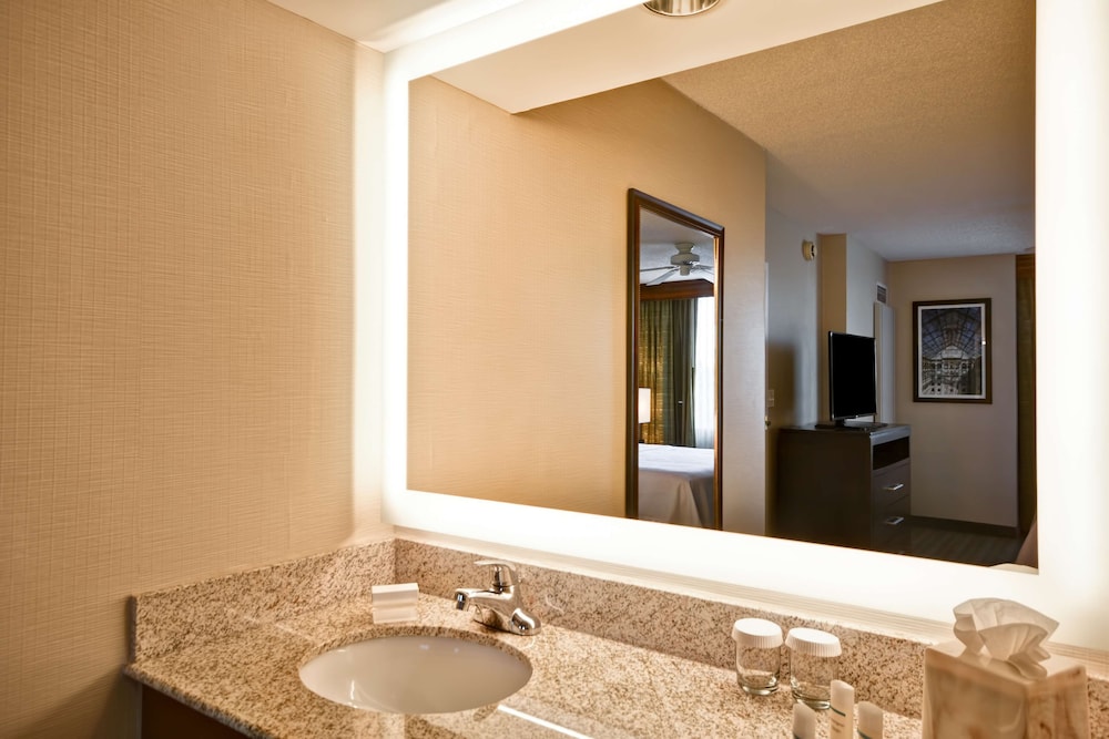 Premium Suite, 1 Bedroom - Photo 2