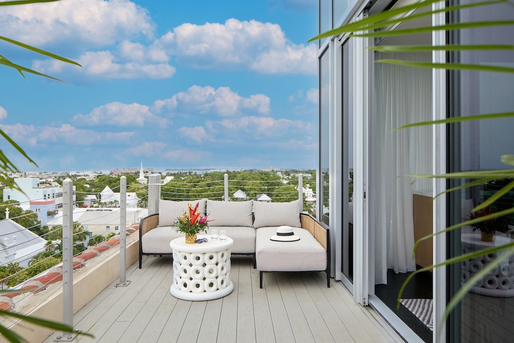 Penthouse, 1 King Bed (View) - Photo 11