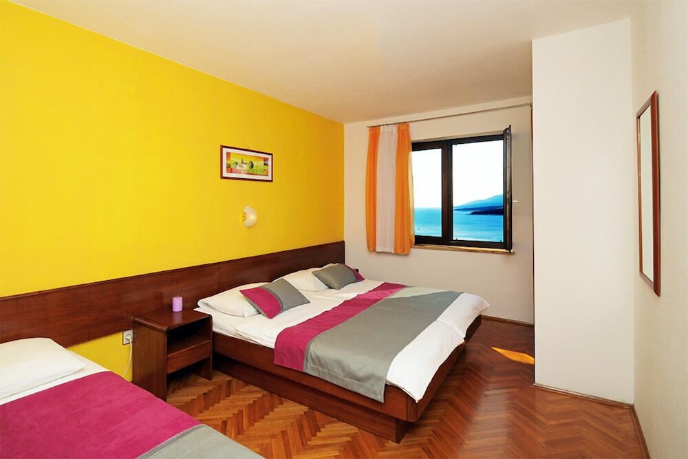 Club Apartment, 3 Bedrooms, Balcony, Sea View