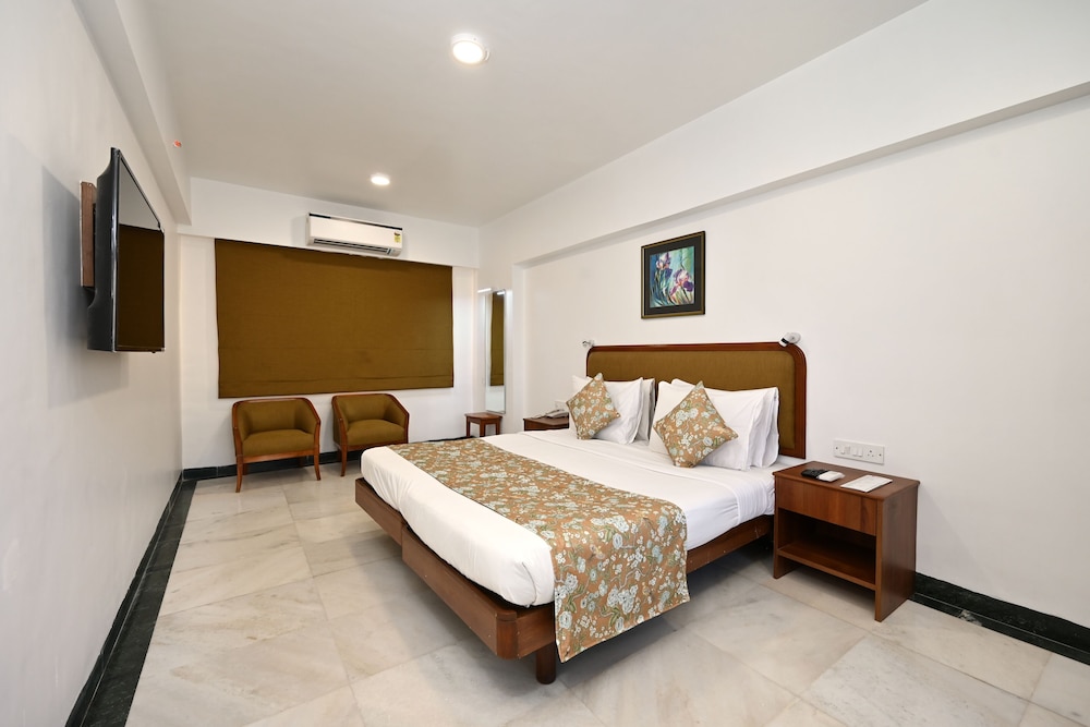 Deluxe Room - Photo 3