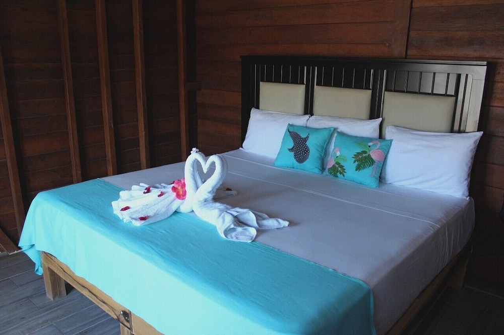 Room with king-size bed - Photo 1