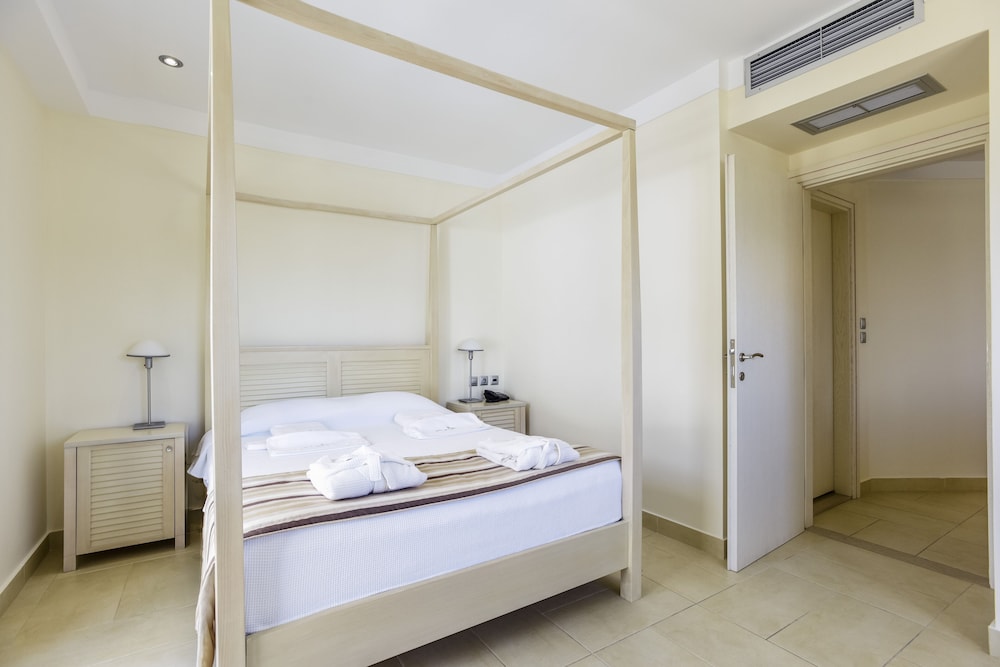 Family Apartment with Sea View photo 1