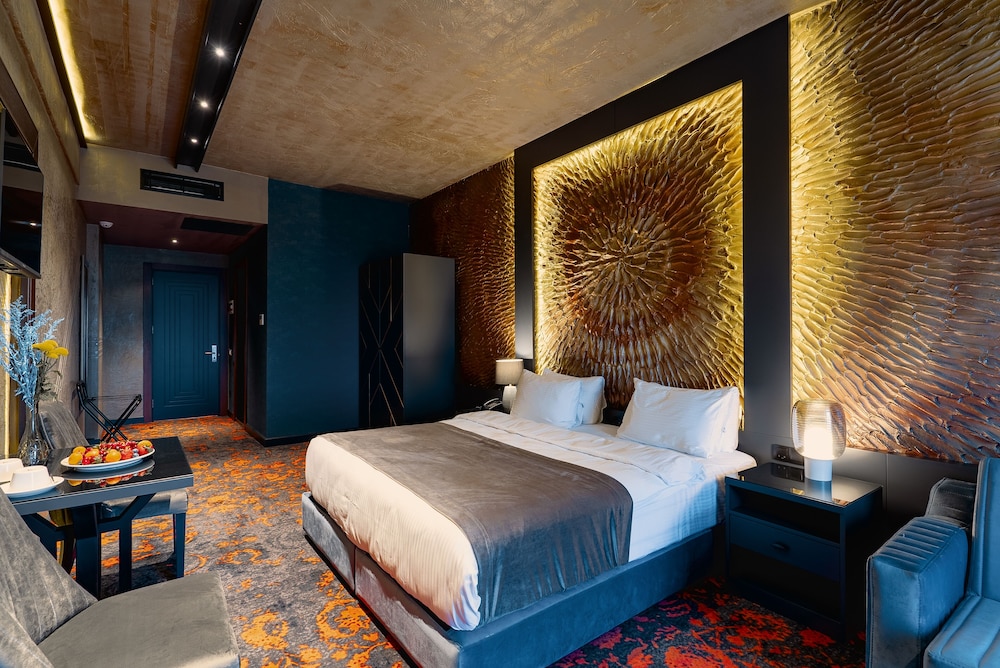 Deluxe Double or Twin Room, Sea View - Photo 8