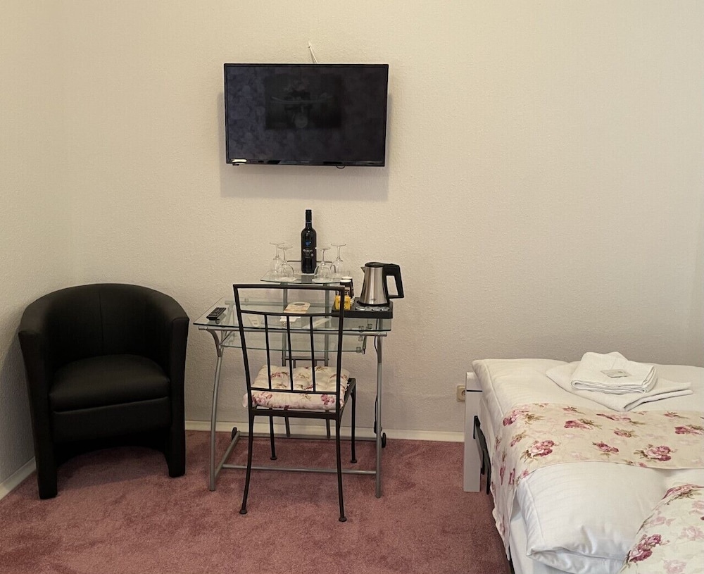 Single Room photo 3