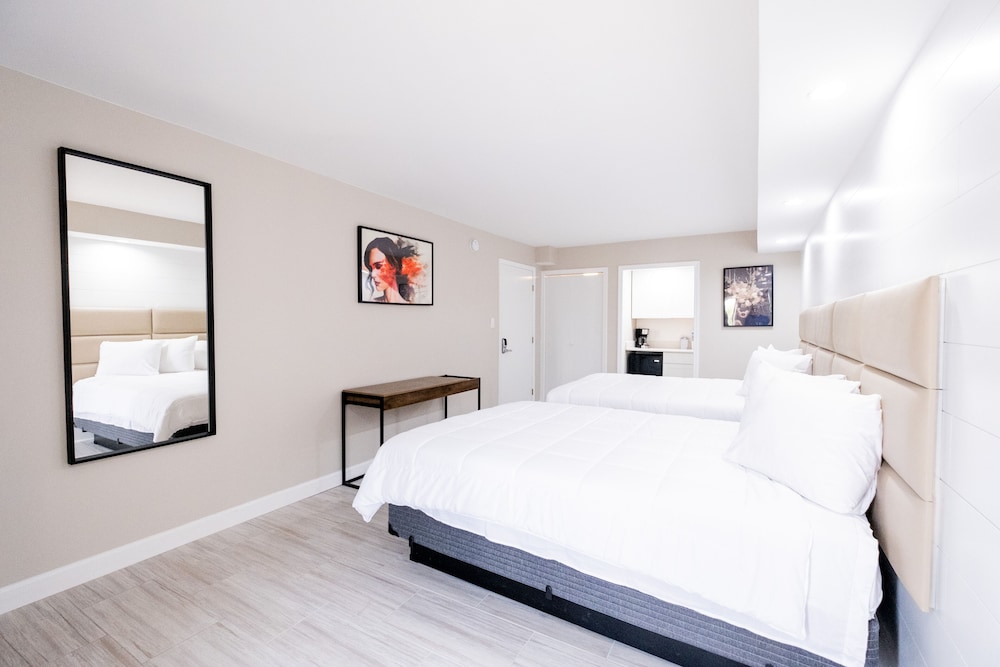 Comfort Double Room, 2 Queen Beds, Kitchenette