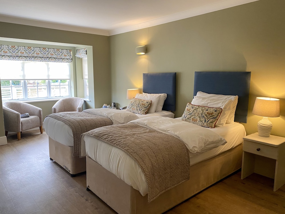Standard Twin Room photo 3