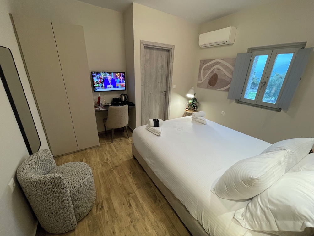 Standard Double Room photo 3