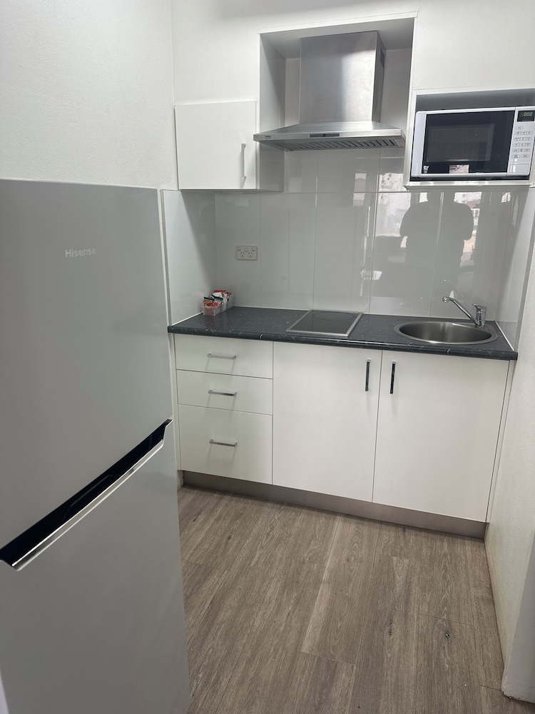 Executive Room, Multiple Beds, Kitchenette, No Pets photo 3